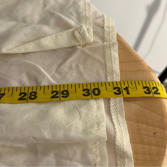 Elegant Cream Puff Sleeve Dress - Picture 6 of 11